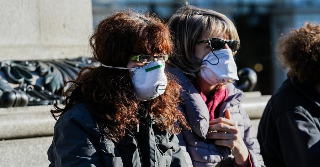 Da inutili a obbligatorie anche all aperto il cambio di rotta sulle mascherine Il Sole 24 ORE